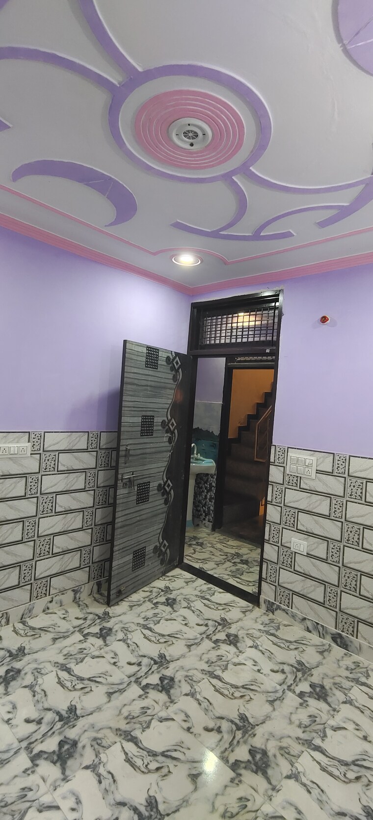 Room, dwarka mor 2 Bedroom 450 Sq.Ft. Builder Floor In Dwarka Mor Delhi 8438191