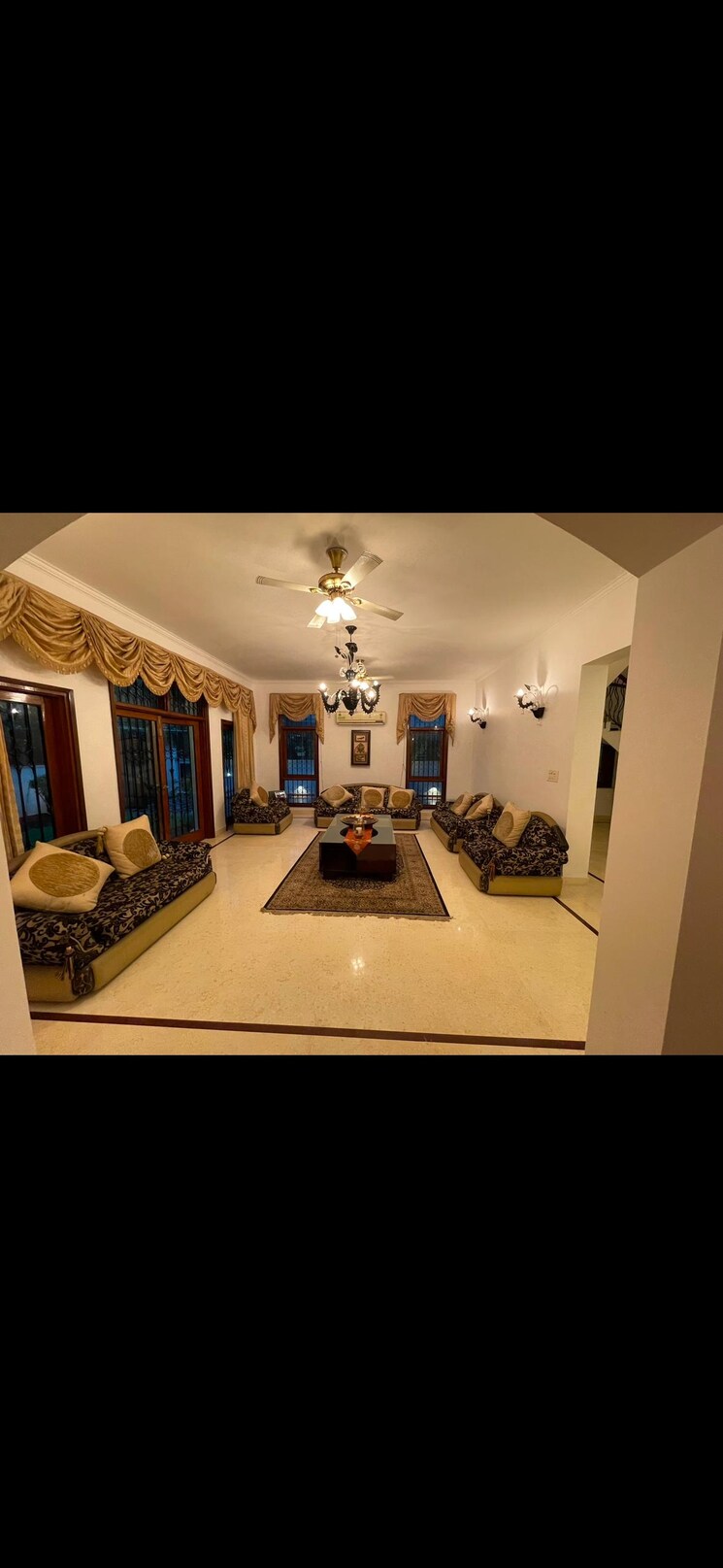 Living Room, eros-rosewood-villas 5 Bedroom 5505 Sq.Ft. Villa In Sector 50 Gurgaon 8438199