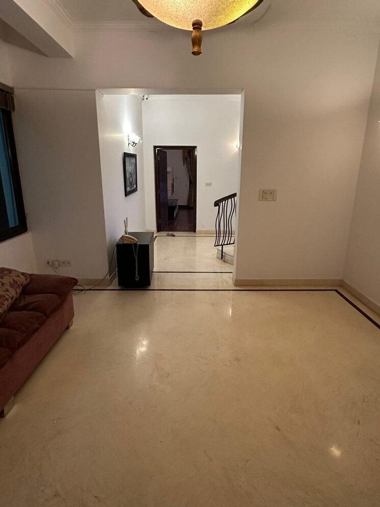 Room, eros-rosewood-villas 5 Bedroom 5505 Sq.Ft. Villa In Sector 50 Gurgaon 8438199