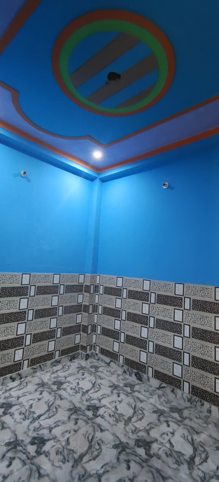 Room, dwarka mor 1 RK 270 Sq.Ft. Builder Floor In Dwarka Mor Delhi 8438198