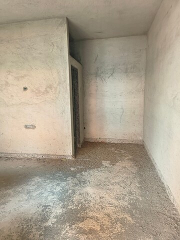 Room in 5 BHK Independent House at Nalasopara West – for Sale