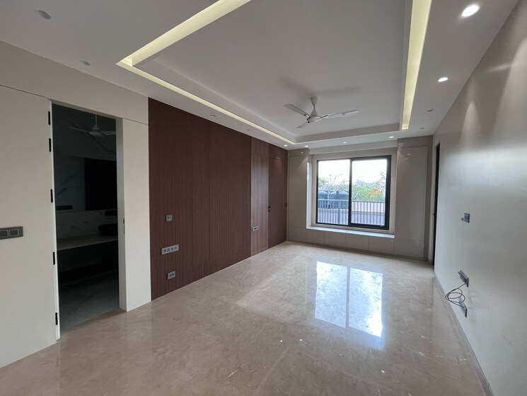Room, sector 51 3 Bedroom 1745 Sq.Ft. Builder Floor In Sector 51 Gurgaon 8438205
