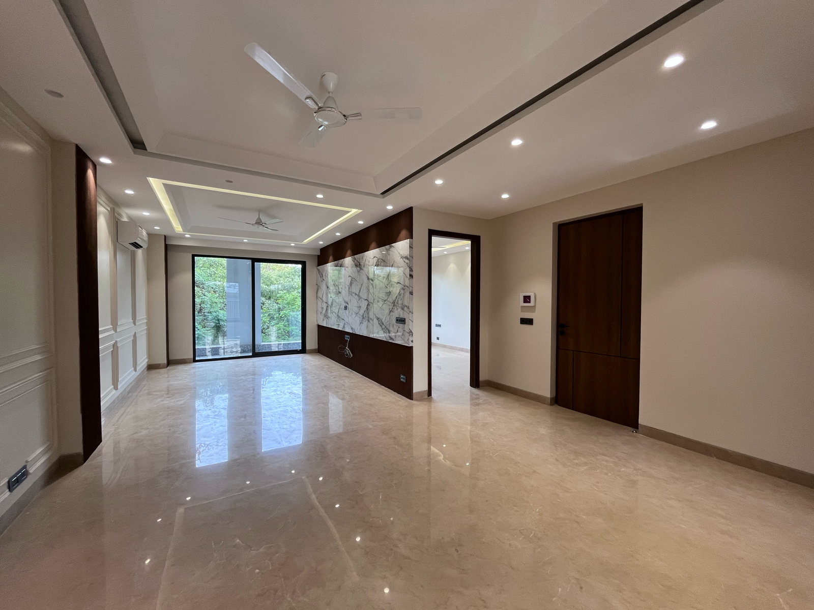 3 BHK + Servant Room Builder Floor For Rent in Sector 51 Gurgaon
