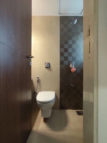 2 BHK Apartment For Rent in JP Unity Tower, Lower Parel