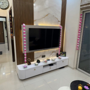 Furnished Amenities in 2 BHK Apartment at Lodha Amara, Sandoz Baug – for Sale