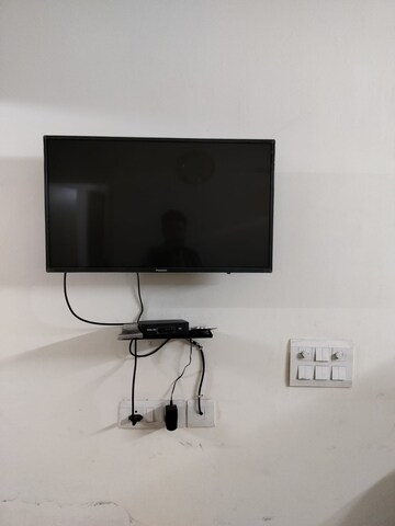 Furnished Amenities in 3 BHK Apartment at Gaur Atulyam, Omicron I Greater Noida – for Rent