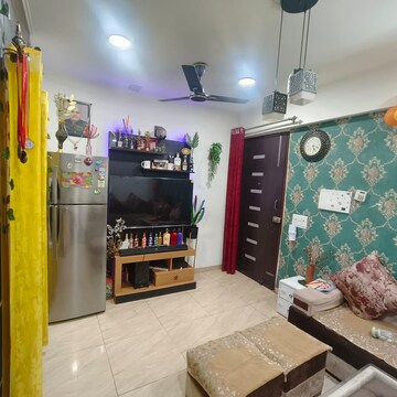 2 BHK Apartment For Rent in Gaur Atulyam, Omicron I Greater Noida