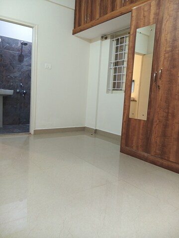 Room in 2 BHK Apartment at SMR Heights, New Thippasandra – for Rent