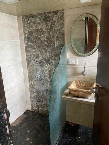 Bathroom in 3 BHK Apartment at The New Cosmopolitan CHS, Malabar Hill – for Sale