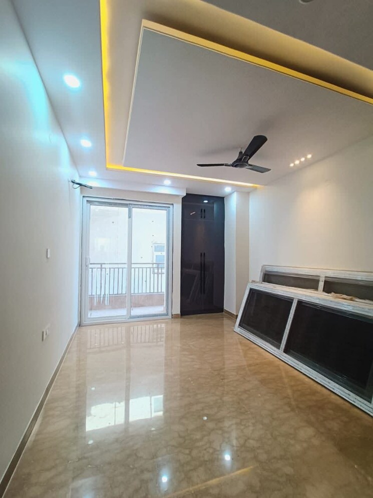 Kitchen, m2k-olive-greens 3 Bedroom 1650 Sq.Ft. Apartment In Sector 104 Gurgaon 8438405