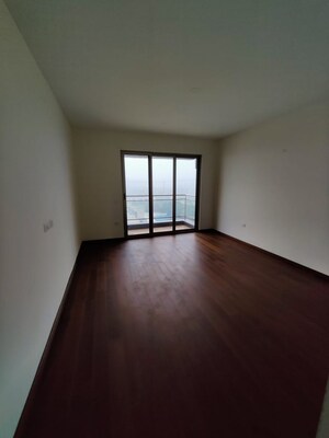 Room in 4 BHK Penthouse at Tata Primanti-Tower Residences, Sector 72 – for Sale