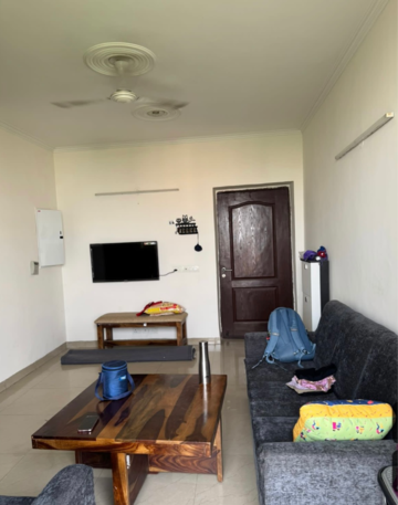 Bedroom in 3.5 BHK Builder Floor at DLF Pink Town House, Dlf City Phase 3 – for Rent