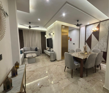 Team Area in 3.5 BHK Builder Floor at DLF Pink Town House, Dlf City Phase 3 – for Rent
