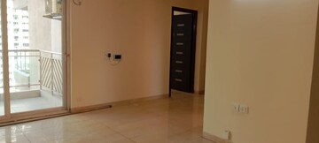 Room in 3 BHK Apartment at Gaur Sportswood, Sector 79 – for Rent