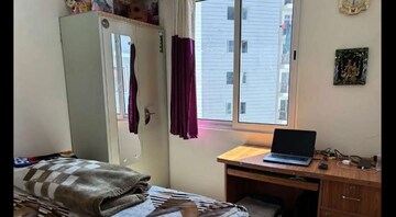 Bedroom in 2 BHK Apartment at Morabadi – for Rent
