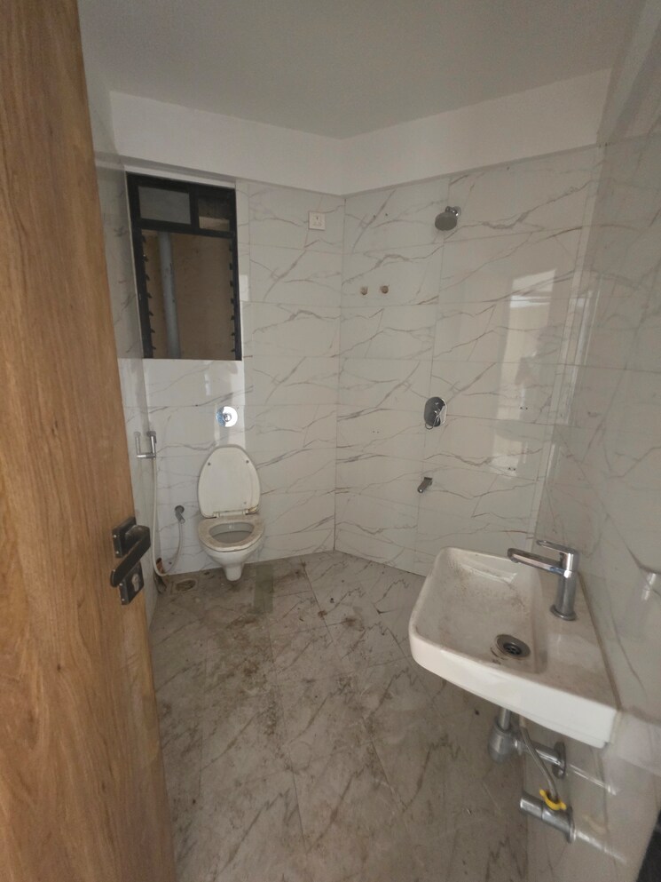 Attached Bathroom, mahalaxmi 2 Bedroom 1600 Sq.Ft. Apartment In Mahalaxmi Mumbai 8438499