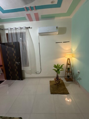 Bedroom in 1.5 BHK Independent House at Gomti Nagar – for Rent