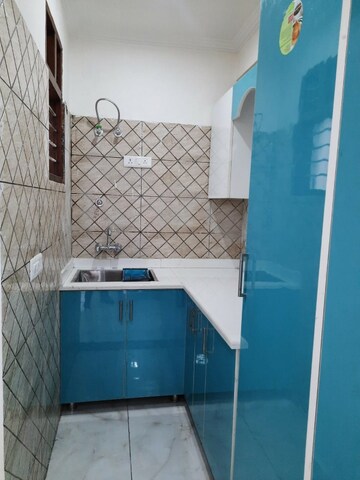 Bathroom in 3 BHK Builder Floor at MVL IPark, Sector 15 – for Rent