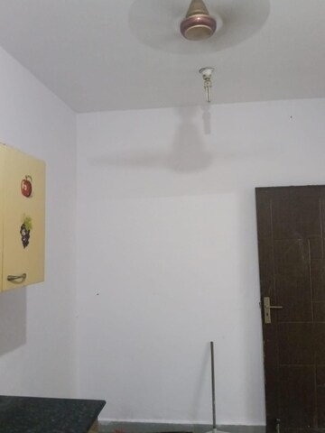 Kitchen in 2.5 BHK Apartment at Gomti Nagar – for Rent
