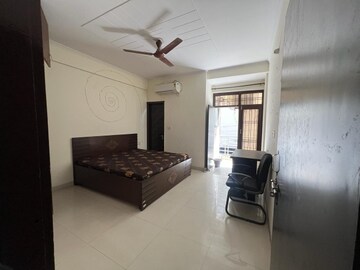Living Room in 3 BHK Builder Floor at Bharat Residency Gurgaon, Sector 15 – for Rent