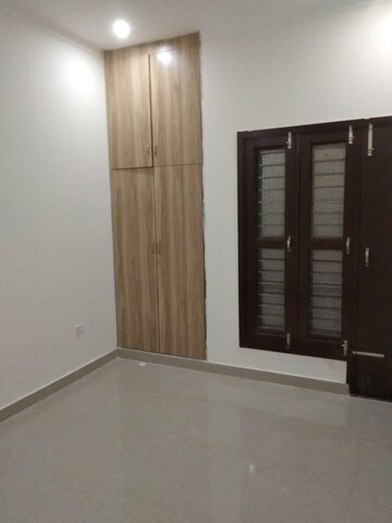 Room in 2 BHK Builder Floor at Sahastradhara Road – for Rent