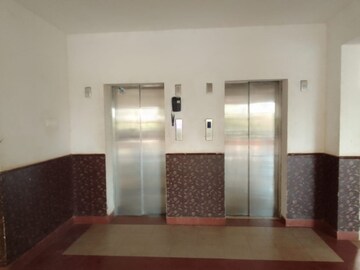 Lift in Studio Apartment at Candolim – for Rent