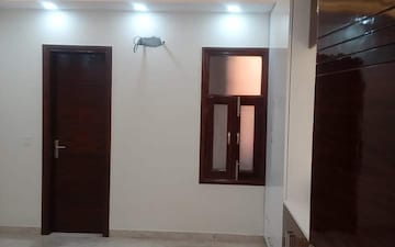 2 BHK Apartment For Sale in Aastha Kunj Apartments, Rohini Sector 18