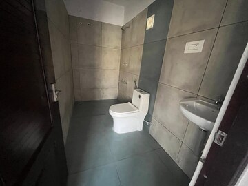 Bathroom in 4 BHK Villa at Mundoor – for Sale