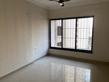 Room in 1 BHK Apartment at Dahisar East – for Sale