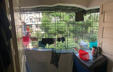 Team Area in 1 BHK Apartment at Shobhana Apartment Dahisar, Dahisar East – for Sale