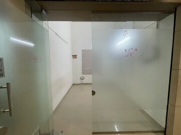 Furnished Amenities in  Office Space at Rustomjee Eaze Zone Mall, Malad West – for Rent