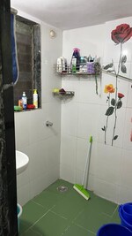 1 BHK + Servant Room 500 Sq.Ft. Apartment in Thakur Complex