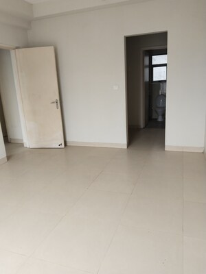 Room in 3 BHK Apartment at Vatika Lifestyle Homes, Sector 83 – for Sale