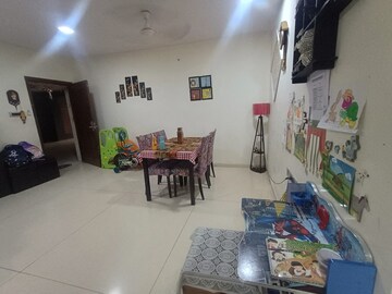 Master Bedroom in 2 BHK Apartment at Subhash CHS, Chembur – for Rent