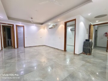 Room in 4 BHK Apartment at Vasant Kunj – for Sale