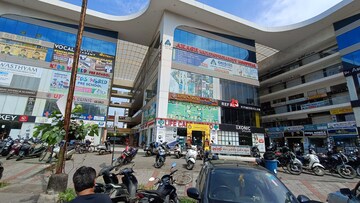  Shop – Exterior View View at Althan - for Sale