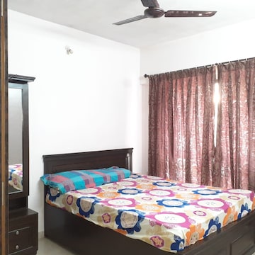 Bedroom in 2 BHK Apartment at Maharaja Retreat CHS, Goregaon East – for Rent
