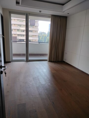 Bedroom in 4 BHK Apartment at Salcon The Verandas, Sector 54 – for Rent