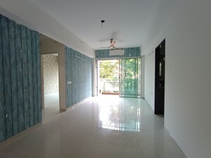 Room in 2 BHK Apartment at L And T Seawoods Residences, Seawoods – for Sale