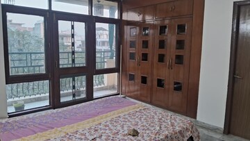 Room in 3 BHK Apartment at Ardee City, Sector 52 – for Rent