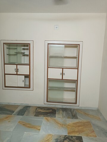 Room in 1 BHK Independent House at Sector 3 – for Rent