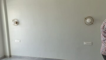 Room in 2 BHK Apartment at Ansal Sushant Golf city, Sushant Golf City – for Rent