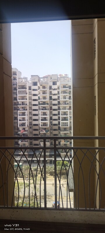 3 BHK Apartment For Rent in Mahagun Mywoods, Sector 16c Greater Noida