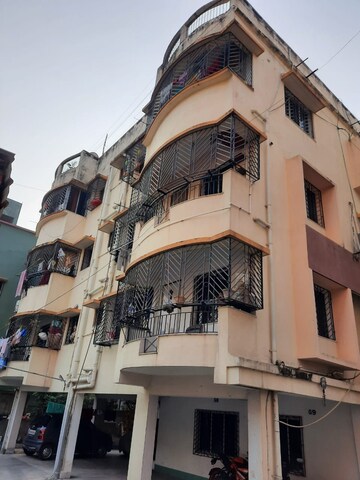 2 BHK Apartment – Exterior View View at Prince Anwar Shah Road - for Rent