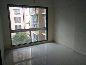 Room in 1 BHK Apartment at New Mahada Colony, Goregaon East – for Rent