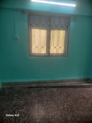 Room in 2 BHK Apartment at Khar West – for Rent