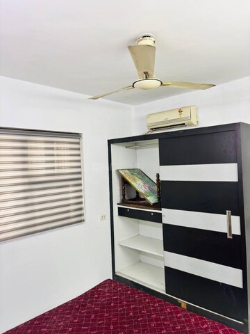 Furnished Amenities in 2 BHK Apartment at Lok Everest, Mulund West – for Rent