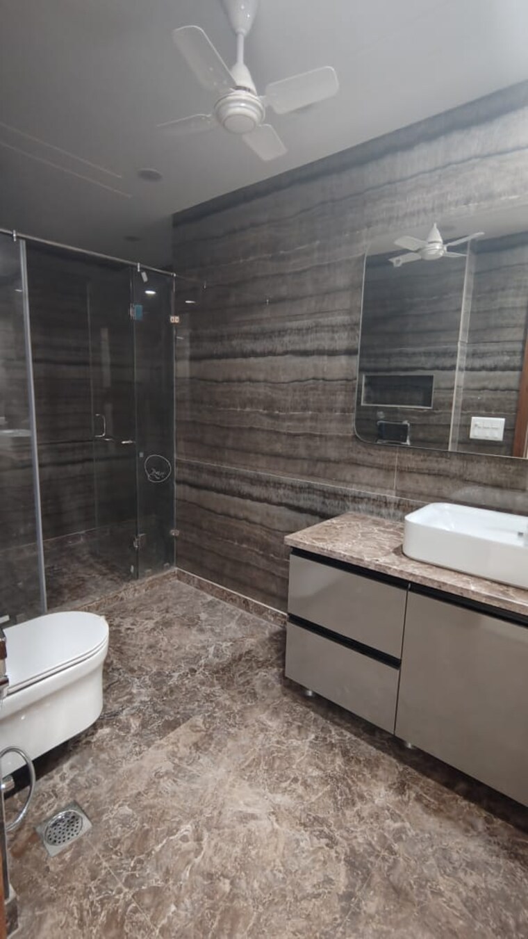 Bathroom, saket 4 Bedroom 400 Sq.Yd. Builder Floor In Saket Delhi 8439190