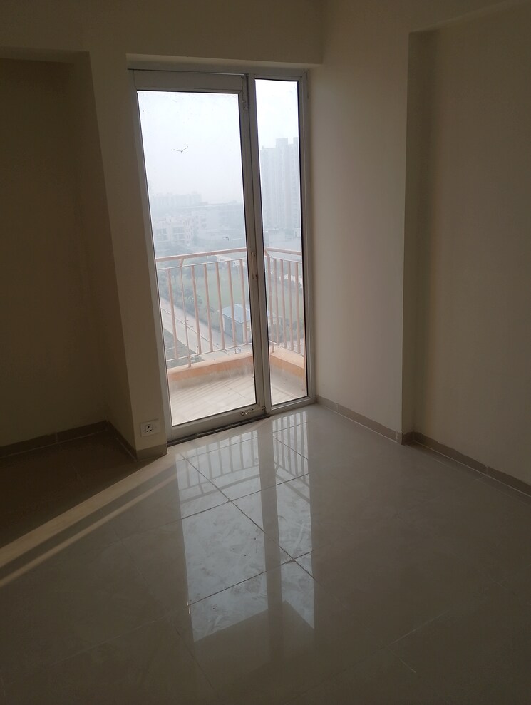 Room, wave-dream-homes 1 Bedroom 578 Sq.Ft. Apartment In Wave City Ghaziabad 8439239