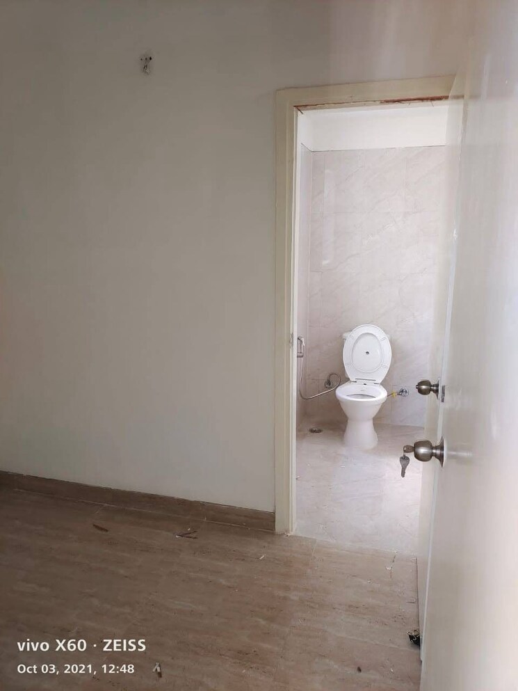 Room, puri-aman-vilas 3.5 Bedroom 1670 Sq.Ft. Apartment In Sector 89 Faridabad 8439326